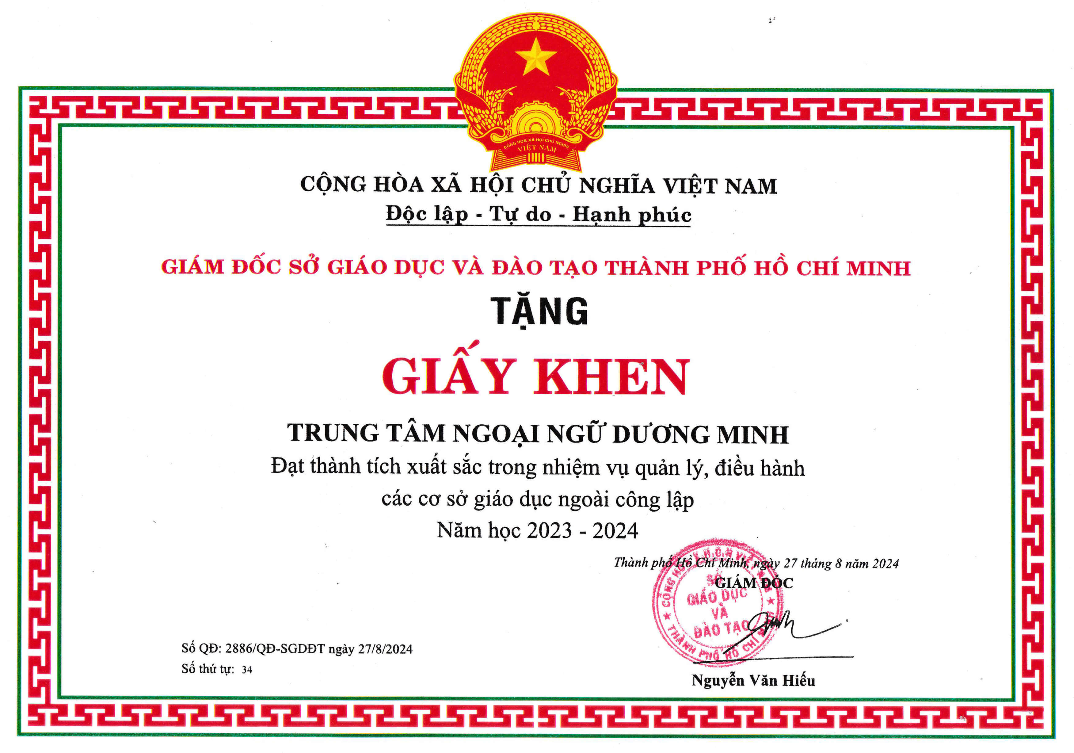 Ngoại Ngữ Dương Minh Đón Nhận Bằng Khen Xuất Sắc Từ Sở Giáo Dục Và Đào Tạo Tp.HCM Trong Việc Quản Lý, Điều Hành Cơ Sở Giáo Dục Năm Học 2023 - 2024